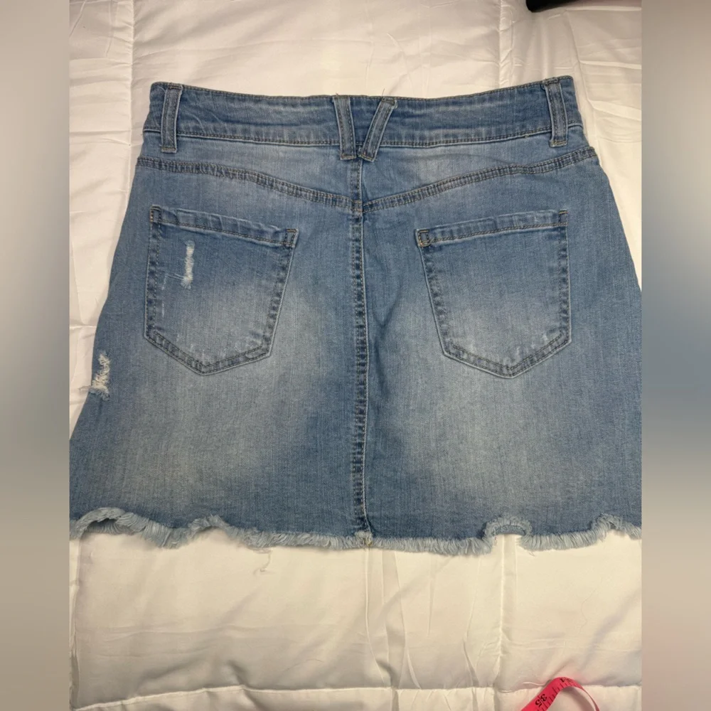 Wax Jean‎ Los Angeles Women’s Distressed Denim Skirt Size Medium